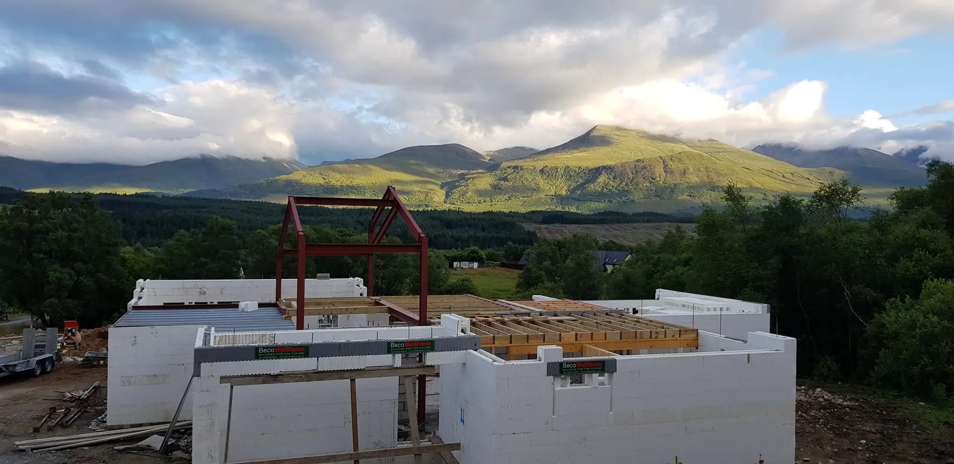 Fort William home's ICF walls and steel frame with the mountains behind